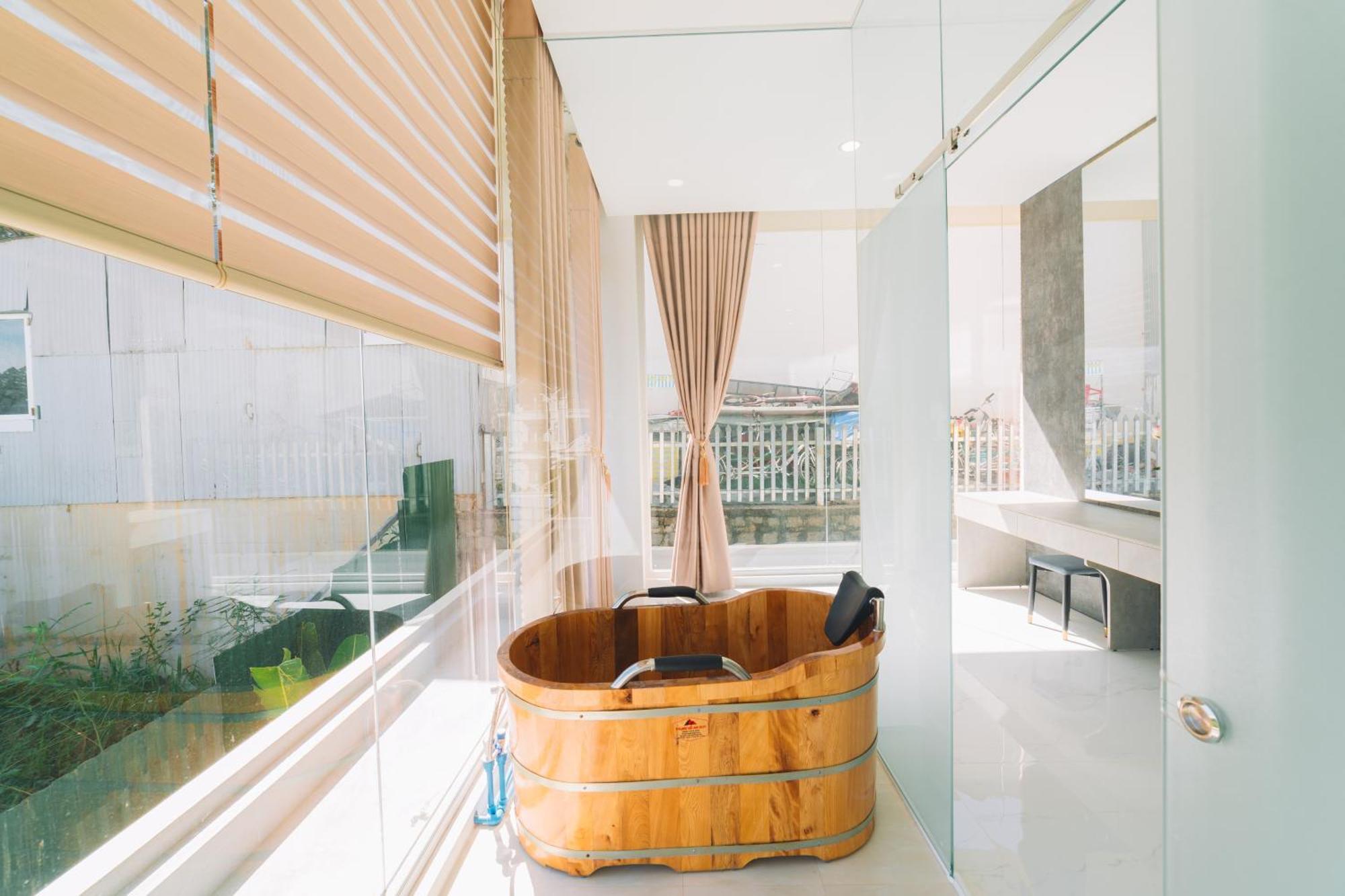 Quy Tai Premium Hotel دالات المظهر الخارجي الصورة