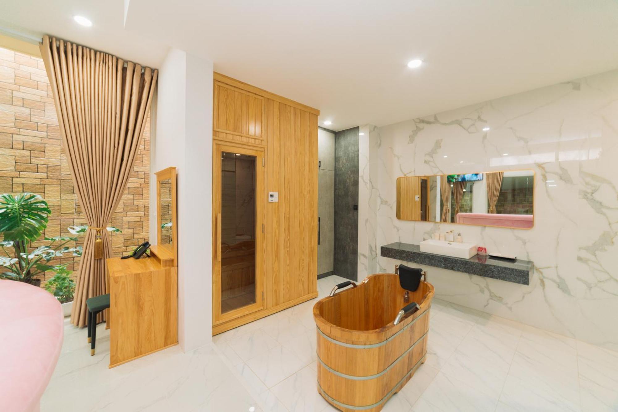 Quy Tai Premium Hotel دالات المظهر الخارجي الصورة